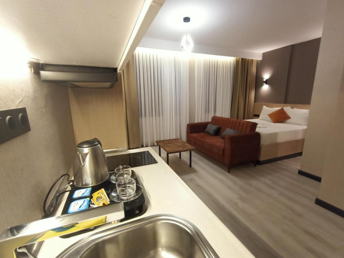 New Falcon Palas Otel อิสตันบูล ภายนอก รูปภาพ